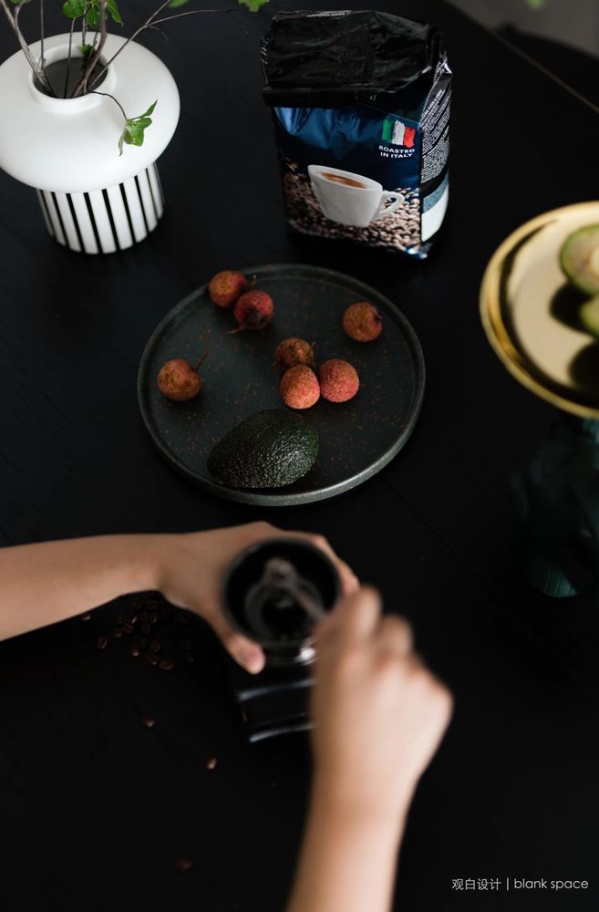 "观白设计 | 蜜桃乌龙茶の味"