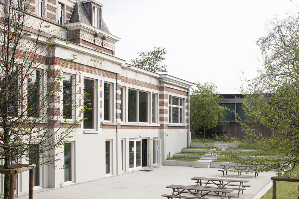 历史城堡变身现代学校 | Groenendaal 学院的创意改造