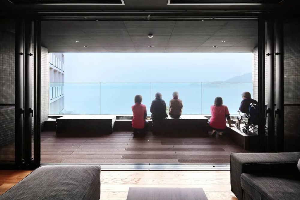 海畔温泉，日比野设计的养老院革新