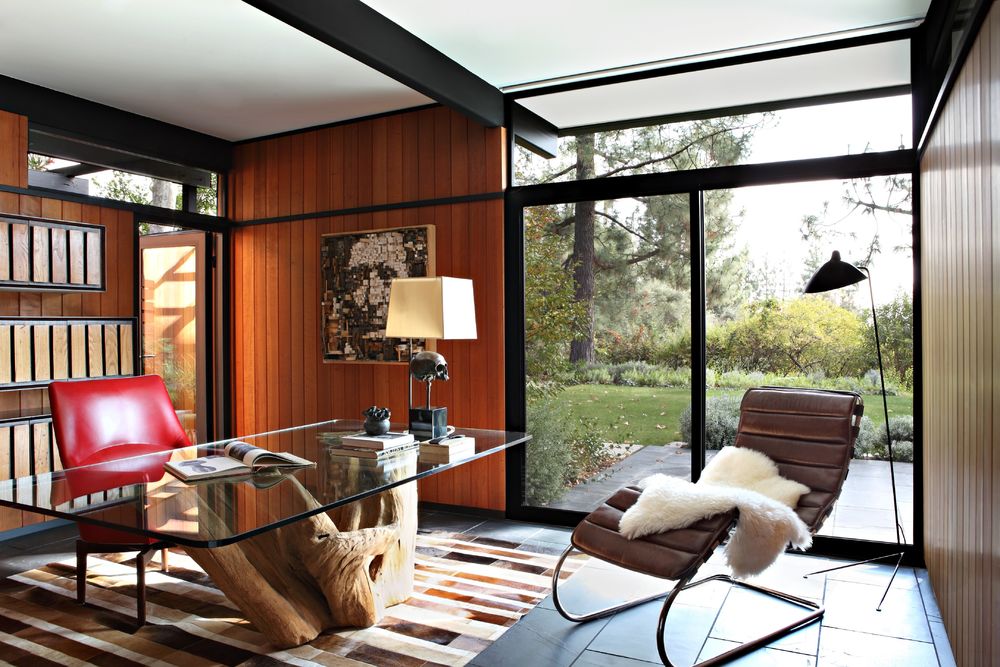加州 La Canada Flintridge 的 5000 平方英尺现代别墅
