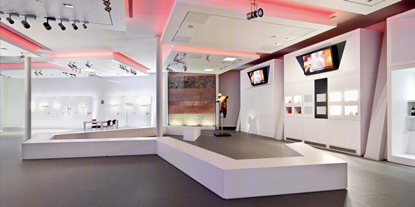 悬浮椭球——西班牙 Iguzzini Illuminazione 总部设计