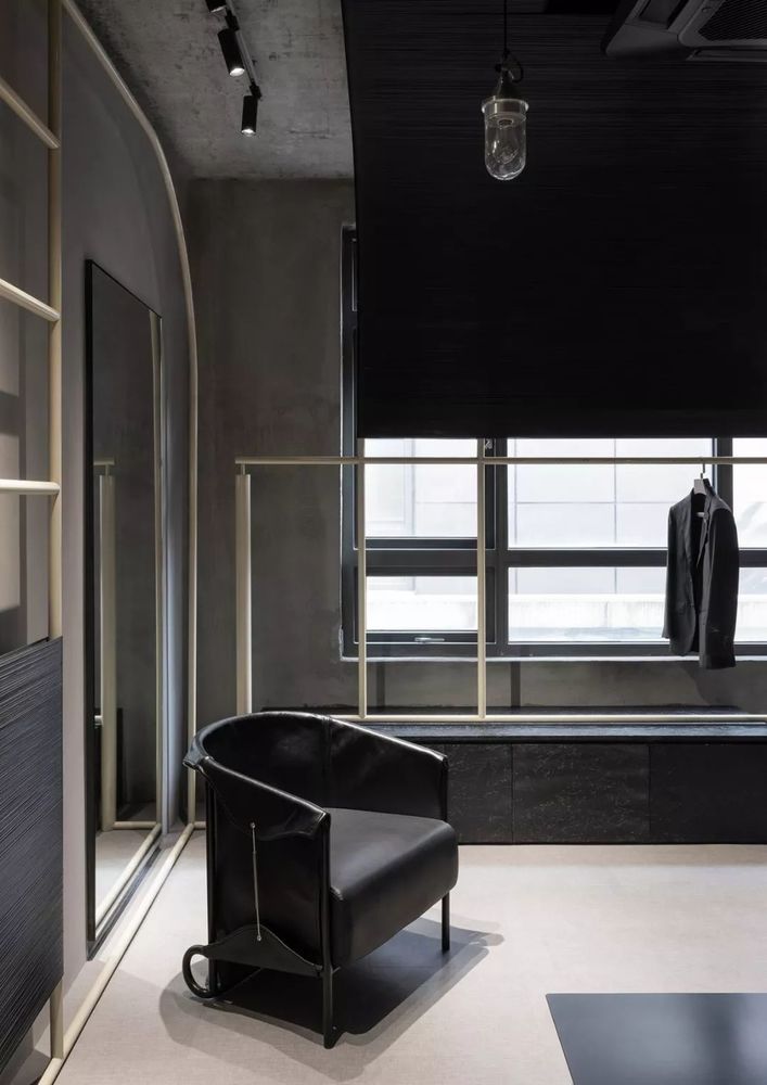 佛山 Sigar Bespoke 高级西服定制店，布料装置艺术空间
