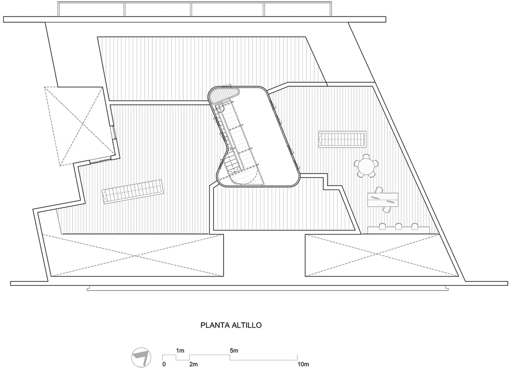 嵌入老建筑的“冰块” - Sta Clara 11 大楼