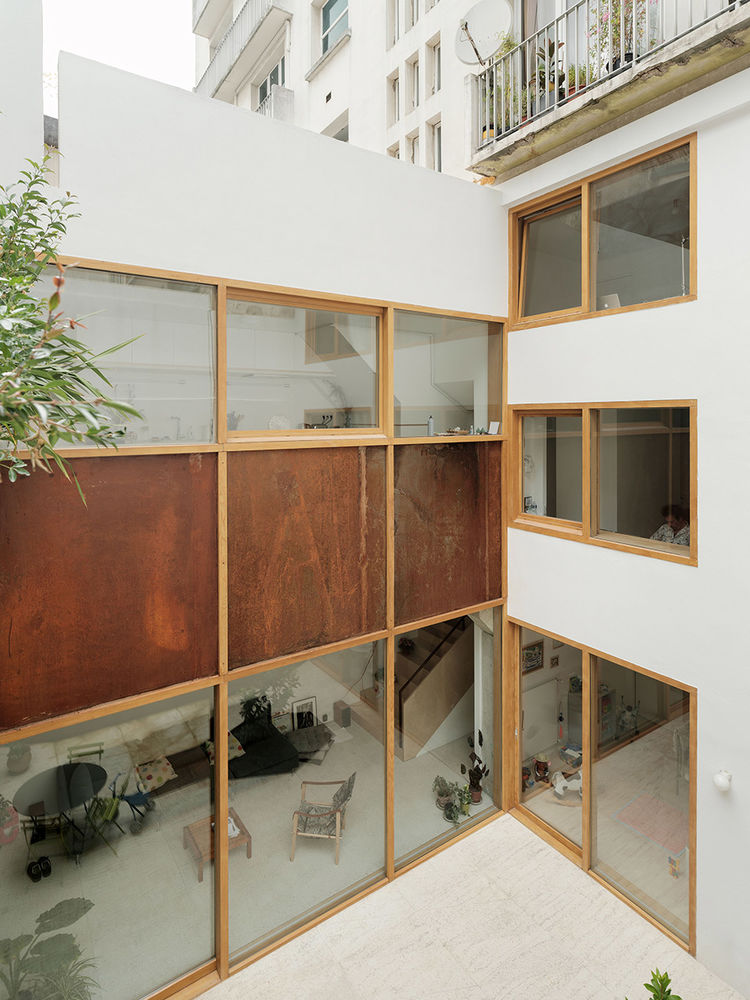 Polonceau 街住宅与工作室 | 底层改造实现宜居性