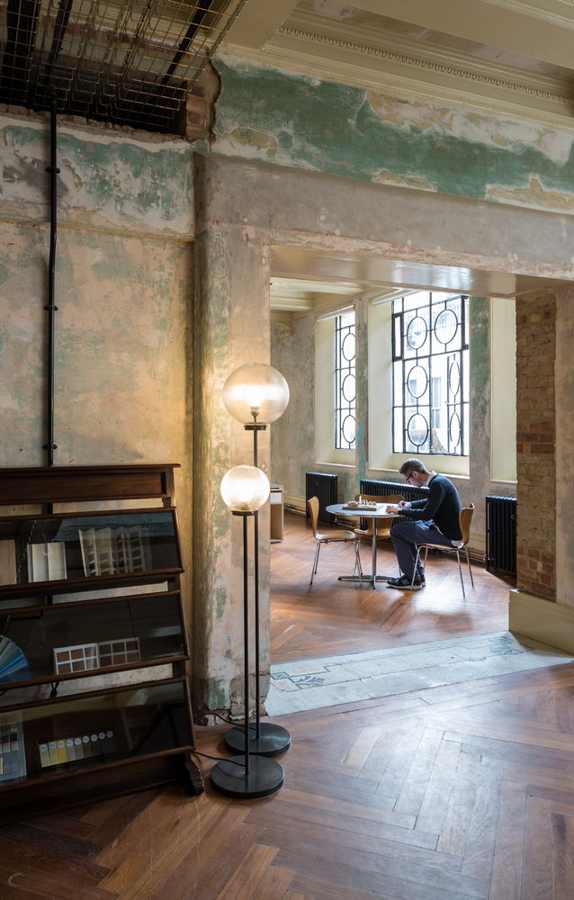 翻新传奇 | 伦敦建筑师 Squire & Partners 打造 Brixton 百货新生命