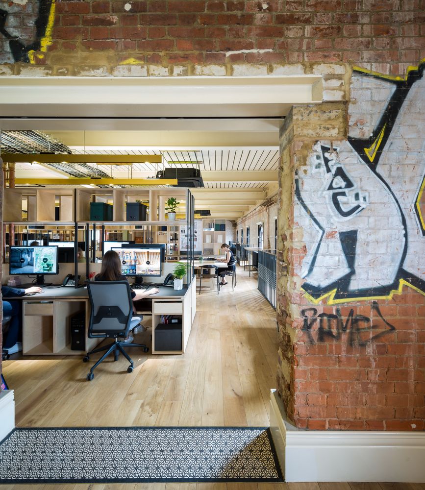 翻新传奇 | 伦敦建筑师 Squire & Partners 打造 Brixton 百货新生命