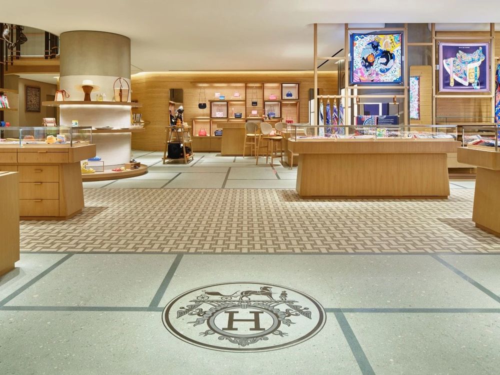 爱马仕表参道旗舰店 | 本土化奢华体验的现代设计