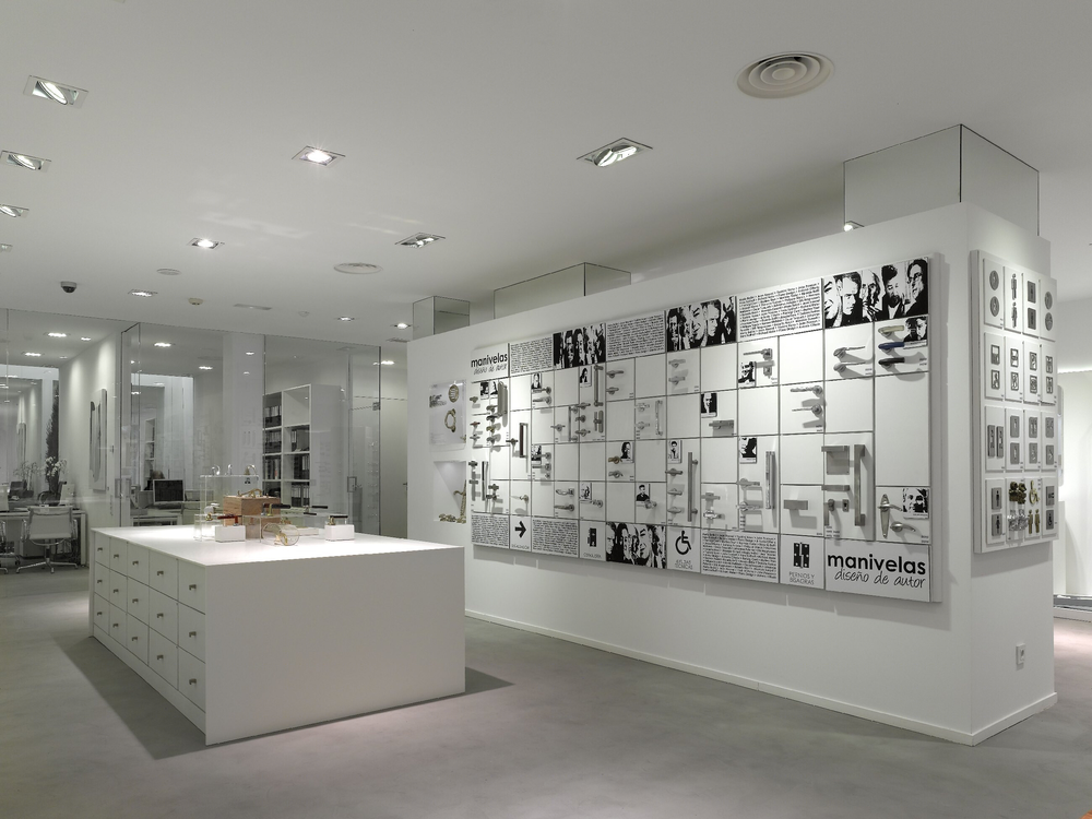 西班牙"El Picaporte"展厅 | 水滴元素展现产品魅力