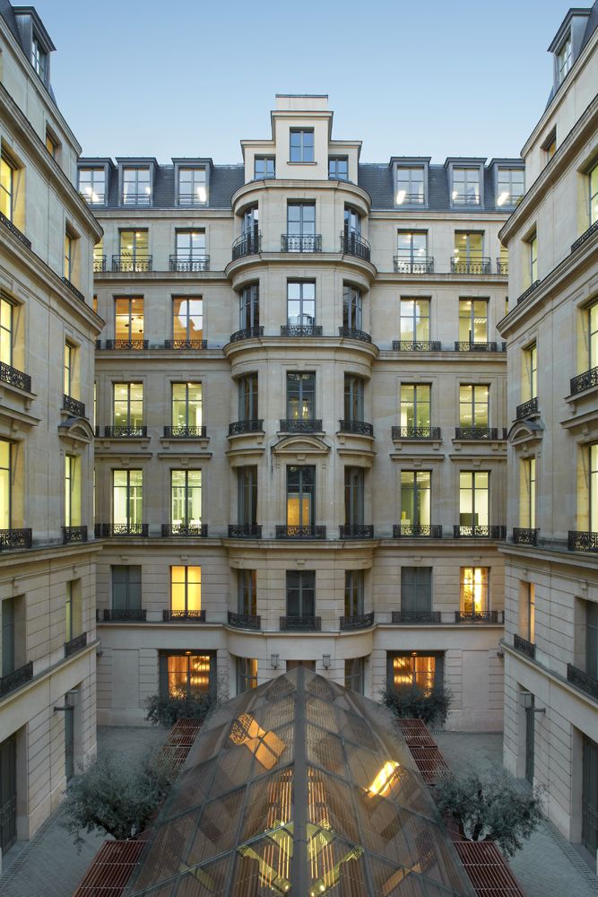 巴黎 Puig Paris 办公室翻新，历史与现代交融