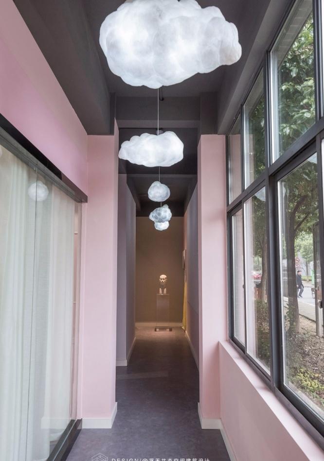 粉色绿意共舞，孚禾共态空间建筑设计展现舞蹈魅力
