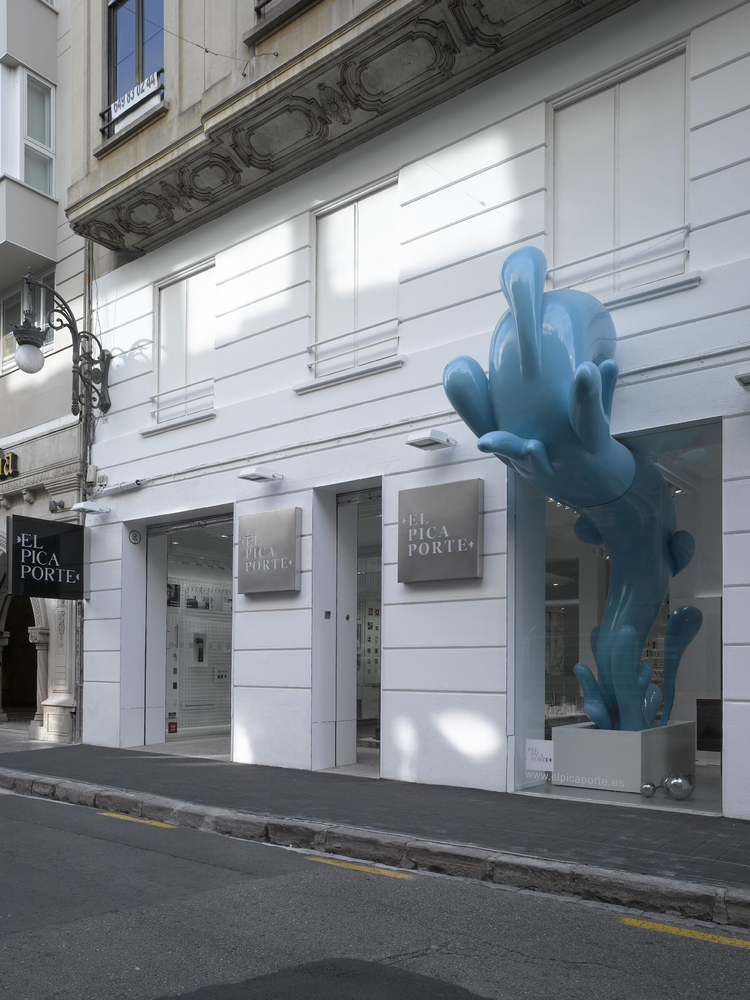 西班牙"El Picaporte"展厅 | 水滴元素展现产品魅力