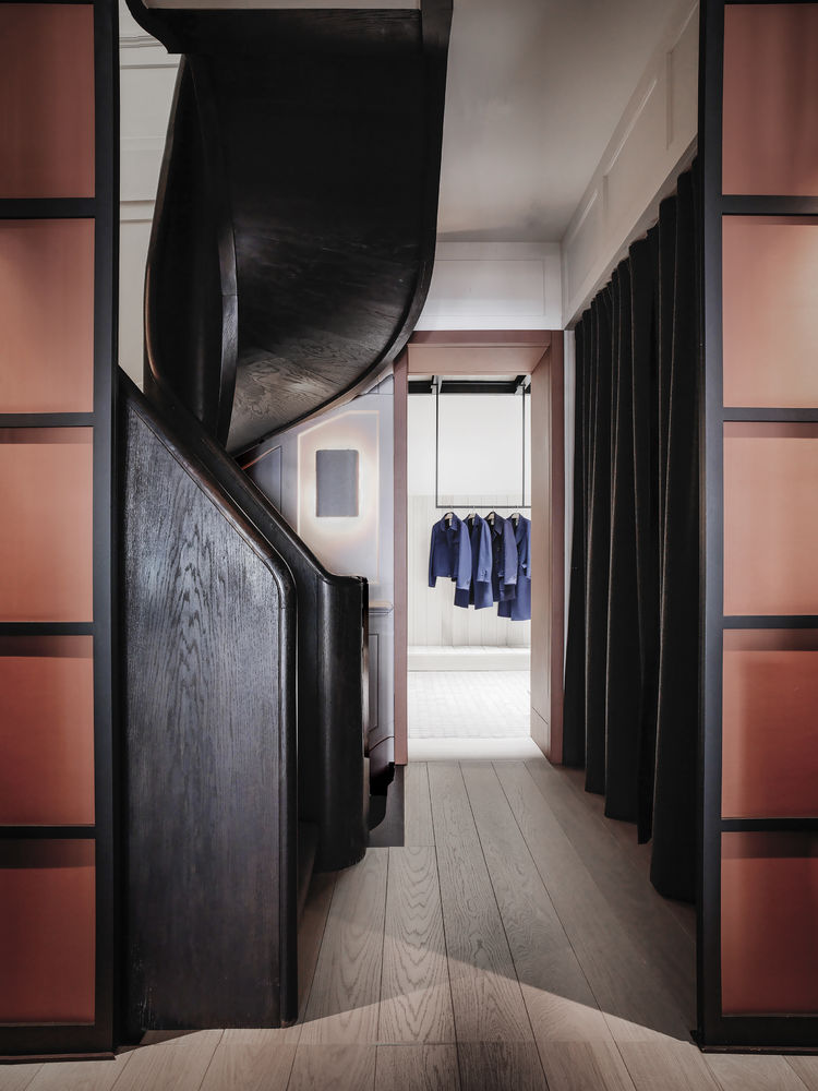 CONNOLLY GILLES＆BOISSIER