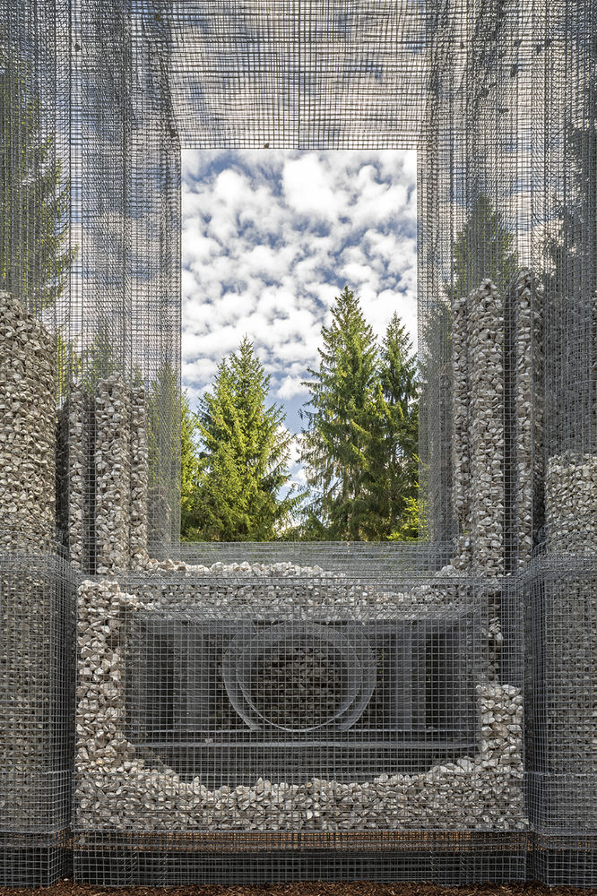 共生之境 | 意大利艺术家 Edoardo Tresoldi 新作解读