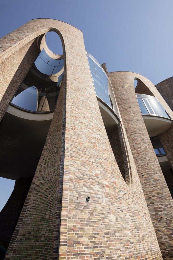 丹麦 Fjordenhus 城堡式现代建筑