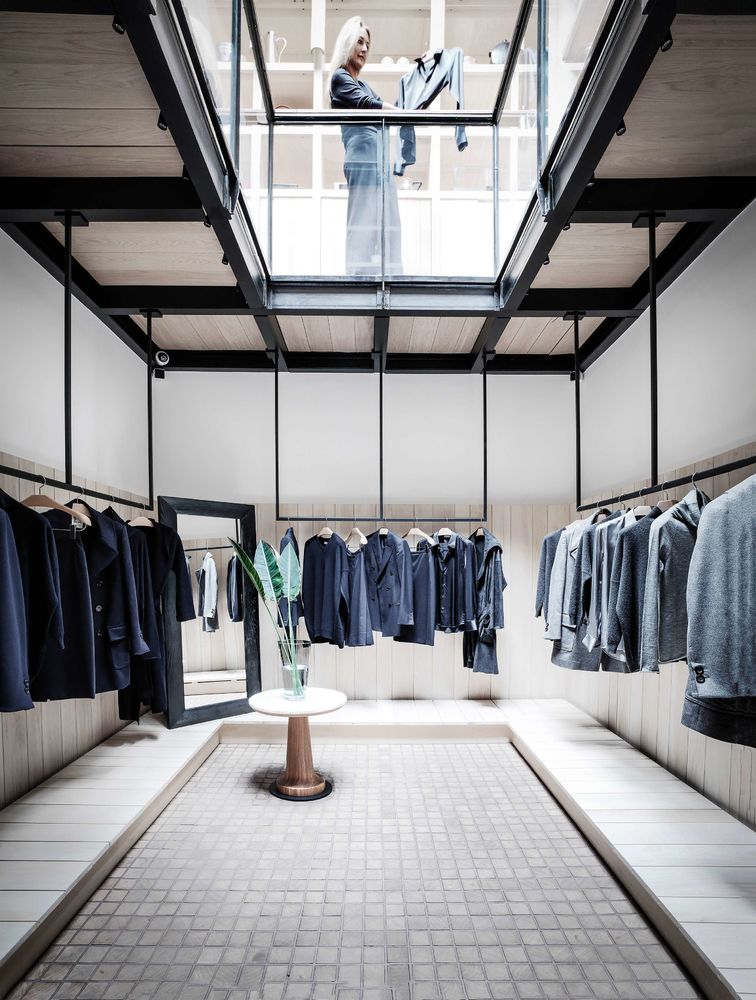 CONNOLLY GILLES＆BOISSIER