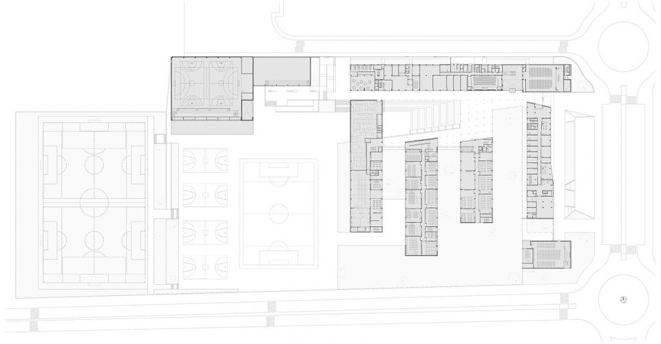 Salesianos Pamplona 工艺学校 | 柔性连接的城市建筑群
