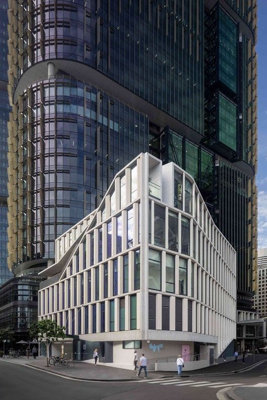 R7 Barangaroo | 悉尼海港边的绿色门户