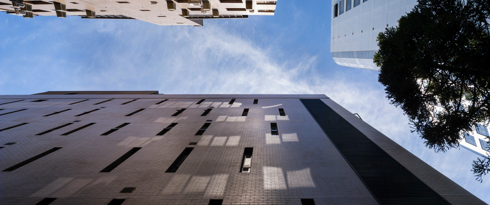 Curitiba 公寓建筑，融入城市景观与 High Line Park 的和谐之作