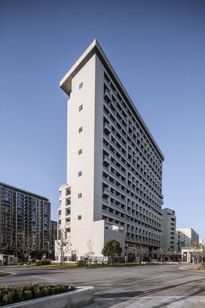 江苏省靖江高级中学新校区 | 互动界面与功能复合的空间设计