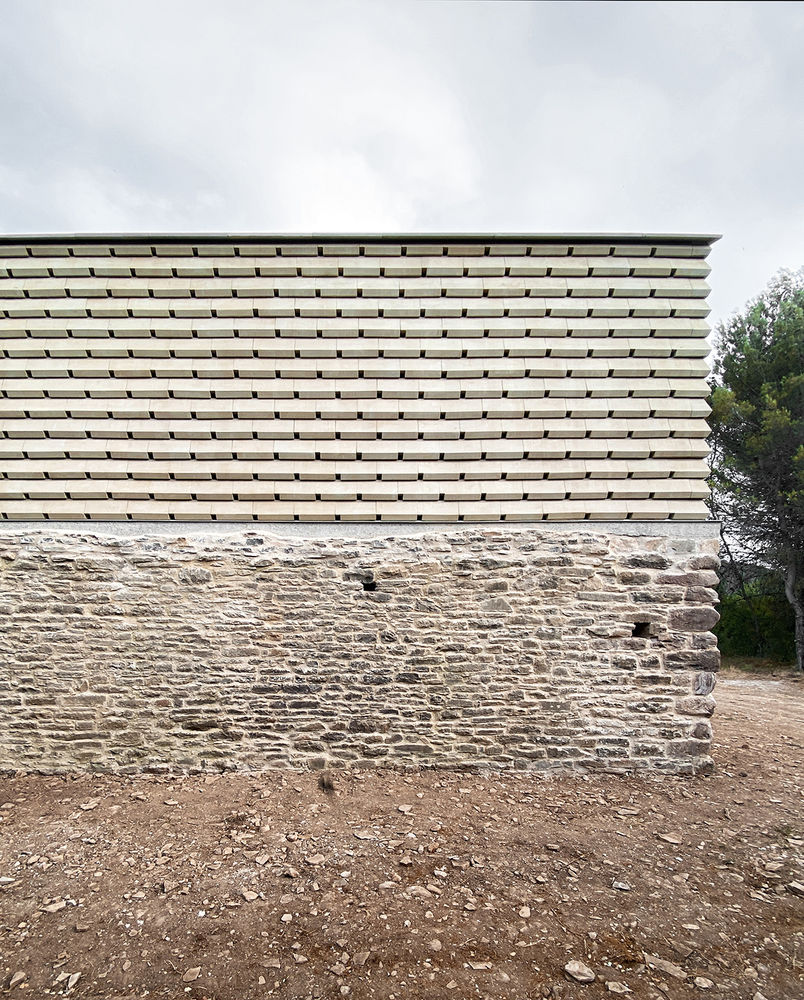 San Juan de Ruesta 修道院重建，西班牙 / Sebastián Arquitectos