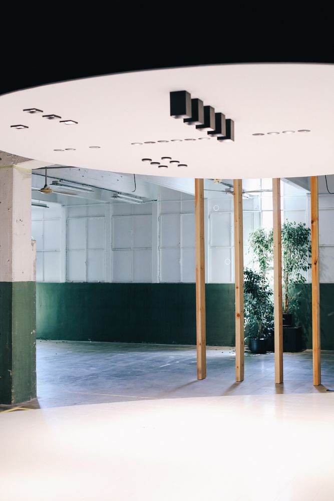巴塞罗那 Fluvia 展厅——自然与科技的融合