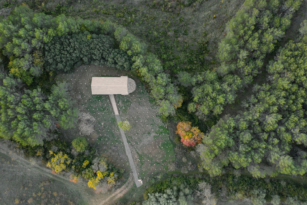 San Juan de Ruesta 修道院重建，西班牙 / Sebastián Arquitectos