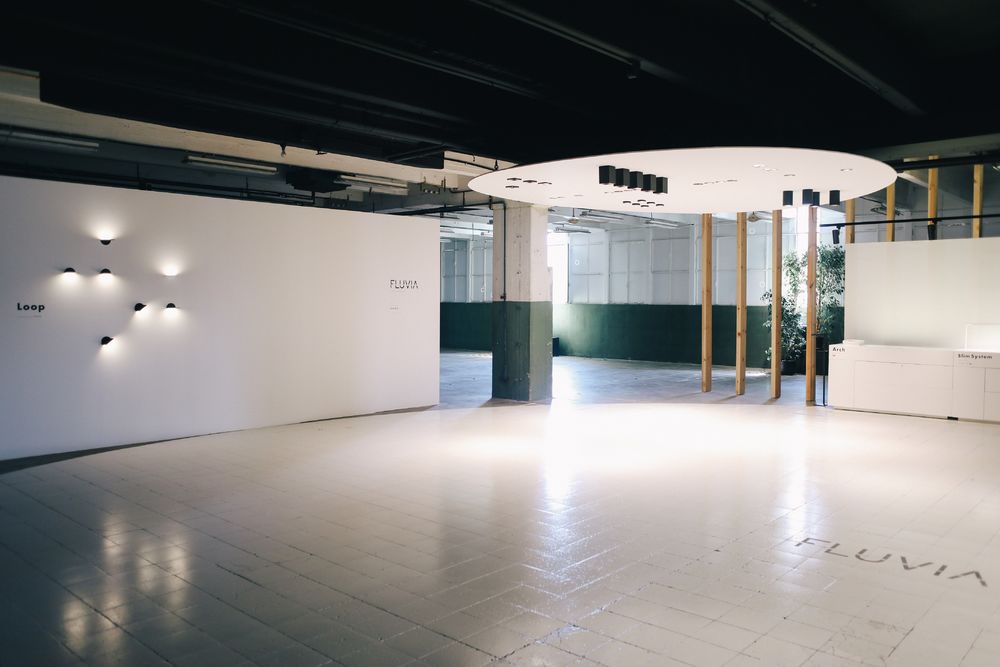 巴塞罗那 Fluvia 展厅——自然与科技的融合