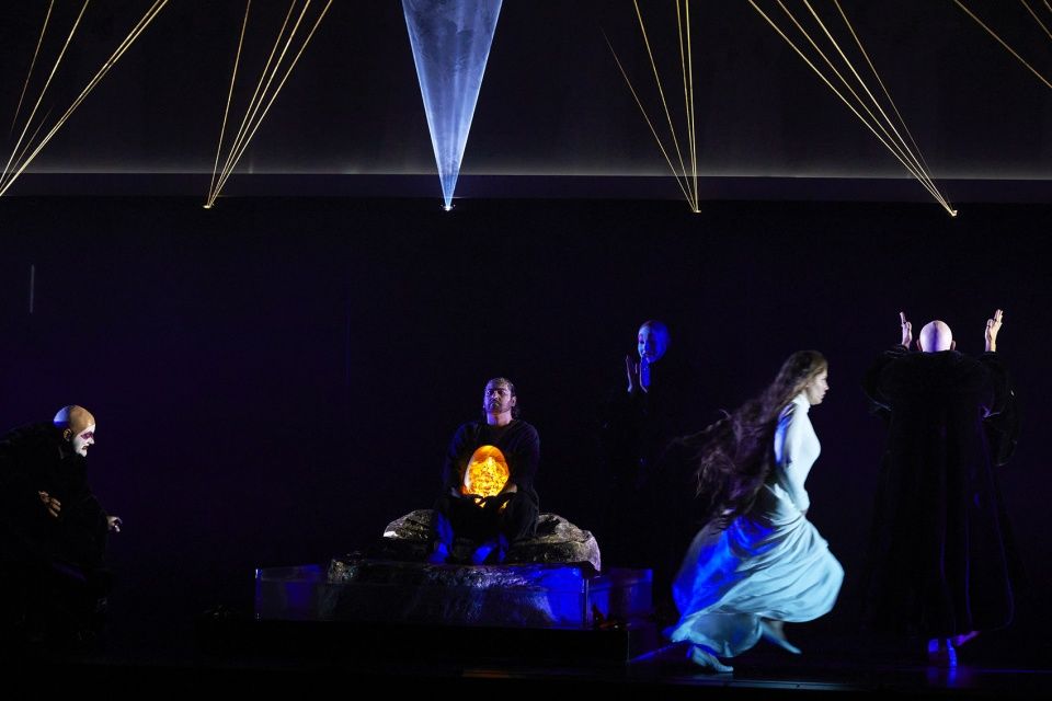 teamLab 打造数字化艺术舞台，《图兰朵》歌剧震撼日内瓦