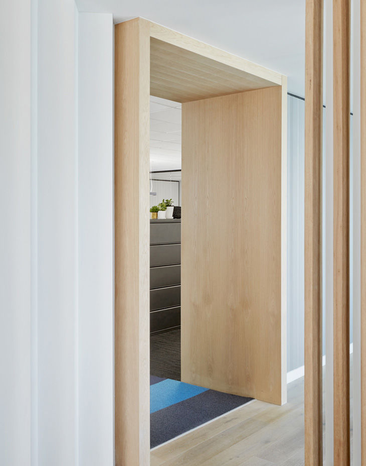 Case Meallin Office by Mim Design