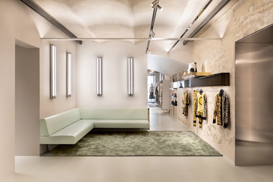 casavecchia丨服装店丨Mantovani