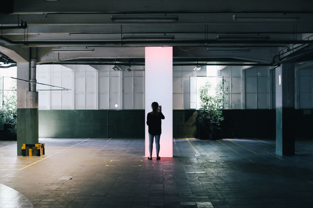 巴塞罗那 Fluvia 展厅——自然与科技的融合