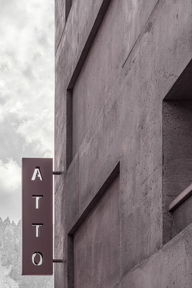 意大利 Pedevilla Architects 打造山景豪华套房酒店