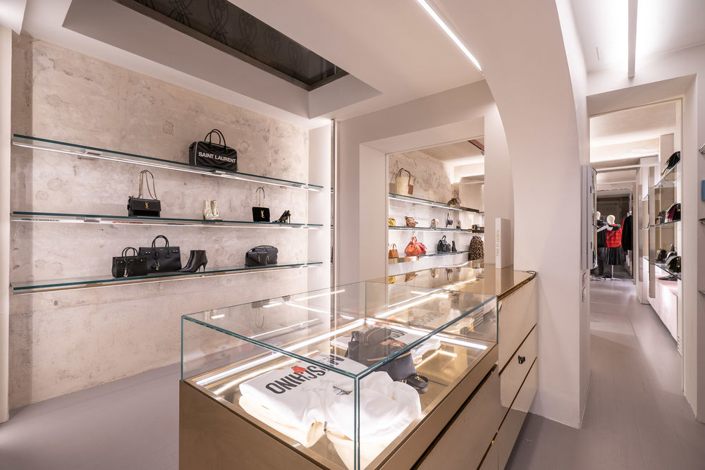 casavecchia丨服装店丨Mantovani