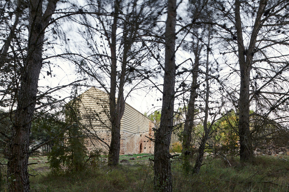 San Juan de Ruesta 修道院重建，西班牙 / Sebastián Arquitectos