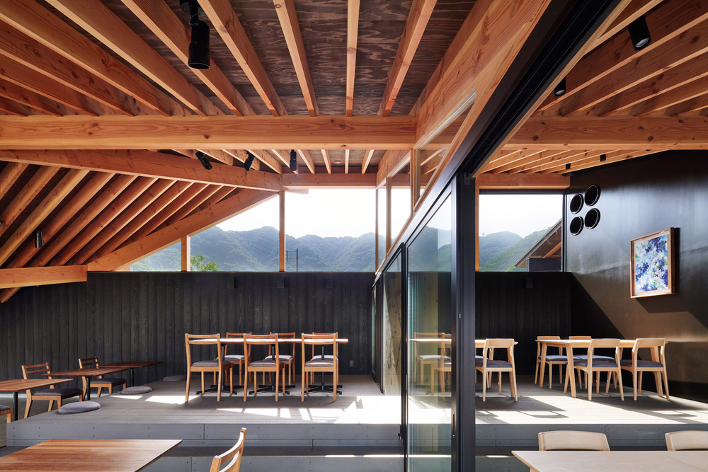 船坞遗迹上的 SETOUCHI JOZOJO 景观建筑