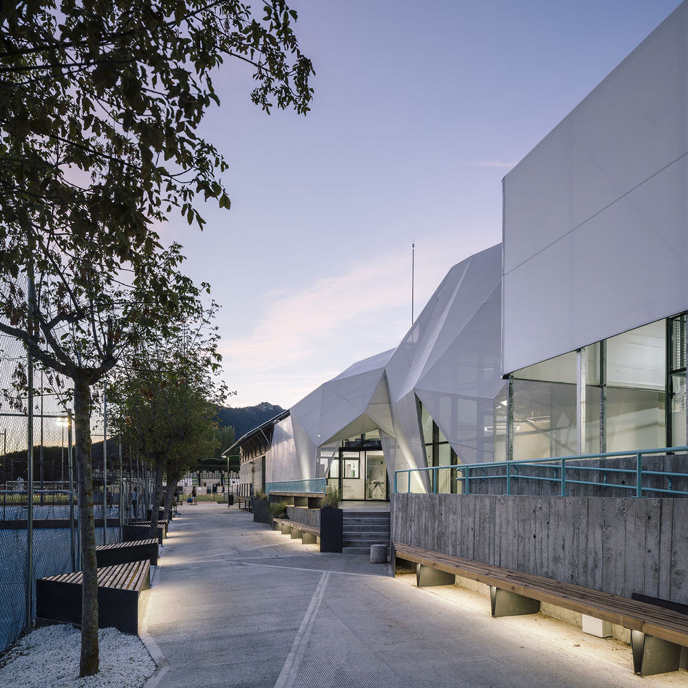 马德里 Las Eras 运动中心扩建项目，新型室内设计引领健身风潮