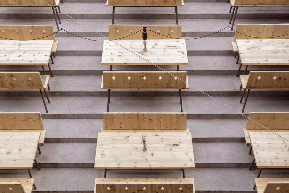 意大利 Pedevilla Architects 打造山景豪华套房酒店