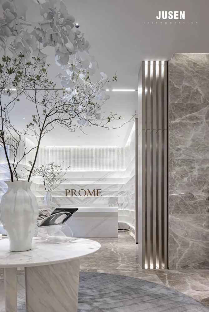 雪山之巅的温馨木屋——Perathoner Architects 的 Hotel Chalet Gerard 设计