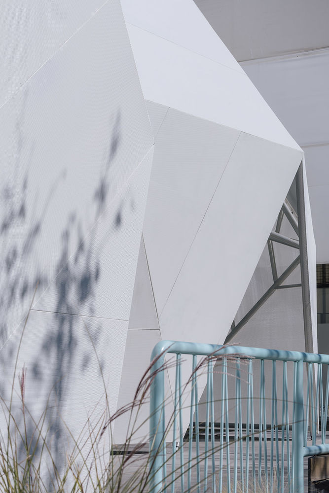 马德里 Las Eras 运动中心扩建项目，新型室内设计引领健身风潮
