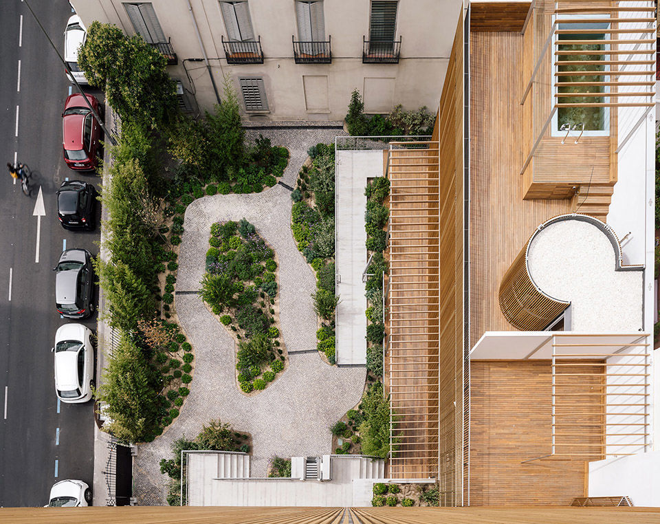 马德里 Salamanca 区 Claudio Coello 121 住宅楼 | 对比材料打造独特城市景观