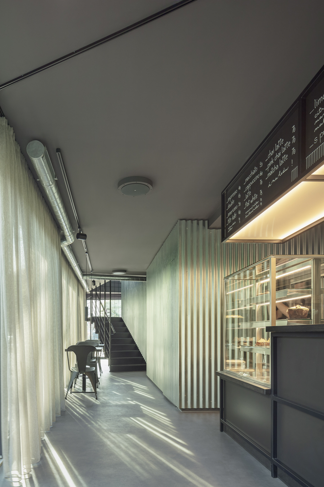 COLLARCH 丨咖啡店丨 Café Kontejner，工业风再升级！