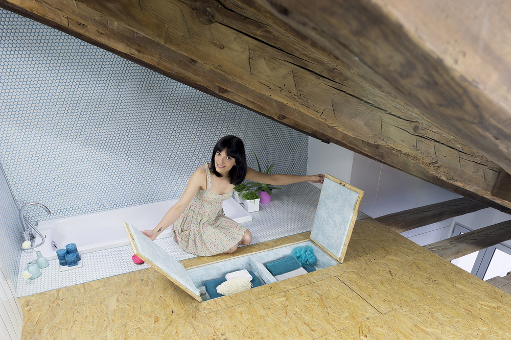 马德里阁楼住宅翻新 | 日常生活的舞台剧