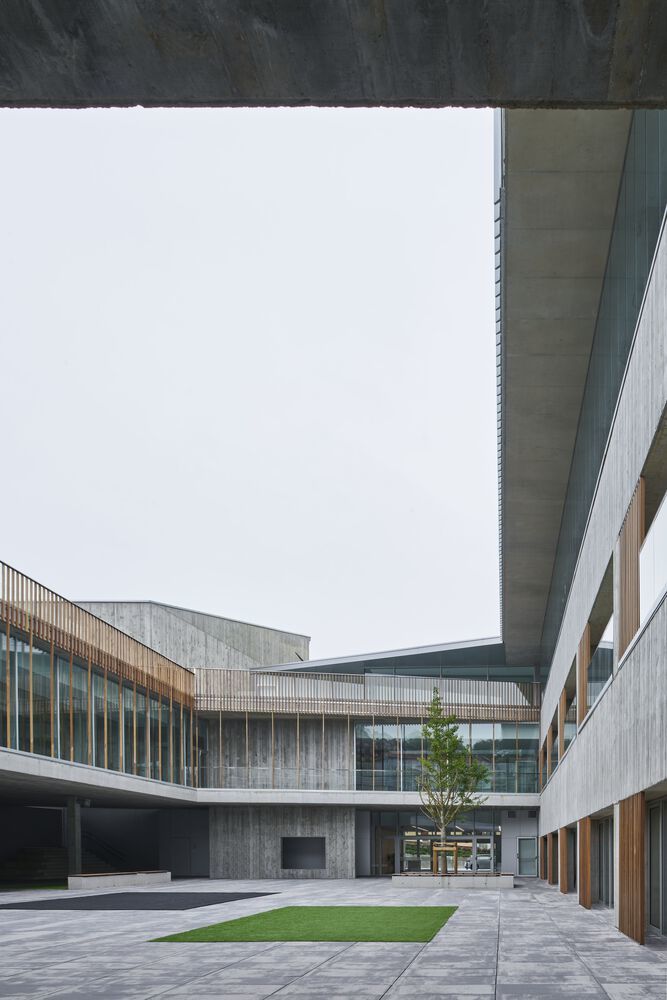 西班牙圣塞巴斯蒂安 Aldapeta María Ikastetxea 学校 | 现代教育建筑的典范