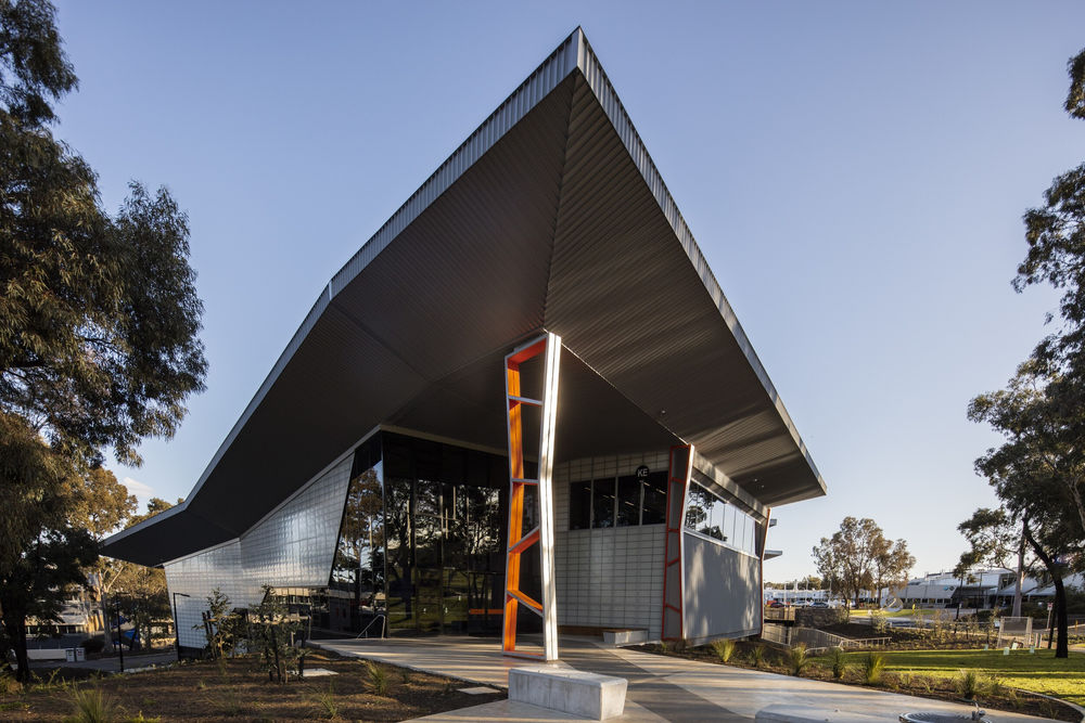 Deakin University CADET 教育中心 | 现代设计工程学习环境新定义