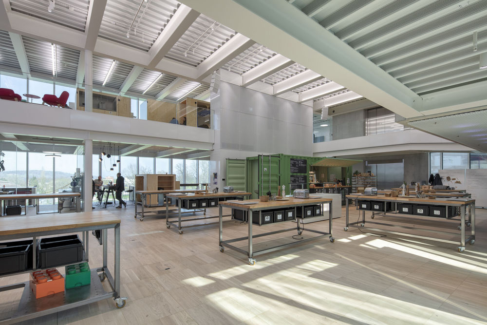 "瑞士 Uzwil 的 Cubic Innovation Center | 现代协作式办公室设计的典范"