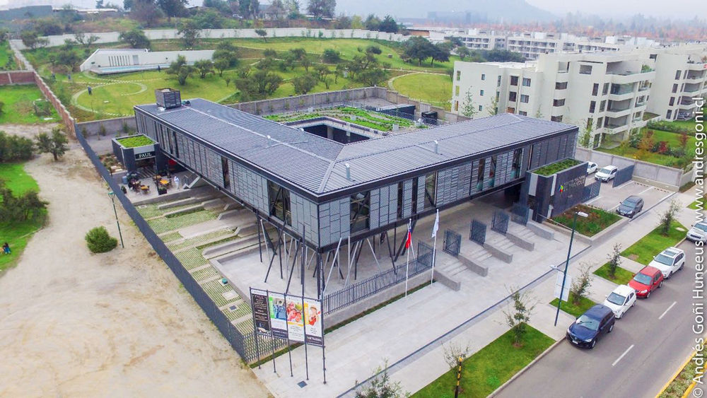 融合传统与当代的智利文化之心——BiS Arquitectos 设计 Lo Barnechea 文化中心
