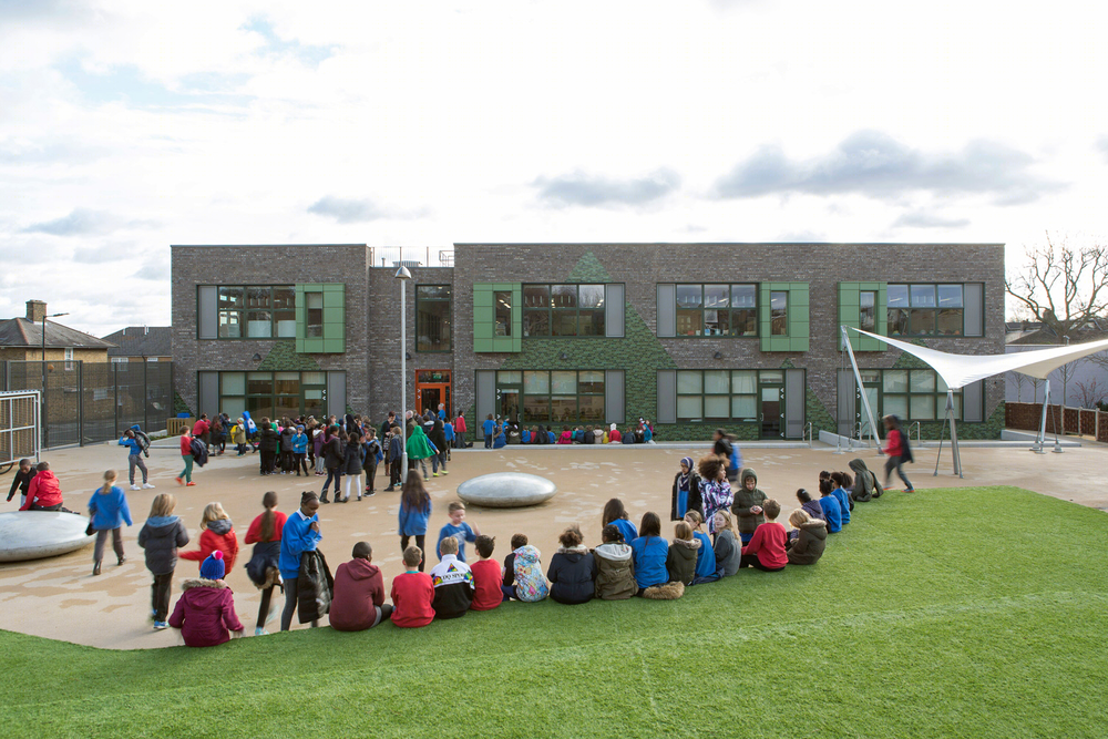 英国艾维代尔小学“森林主题”景观设计