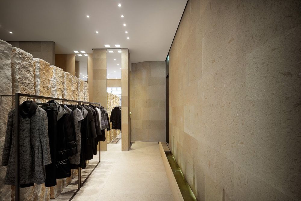 Claudio Silvestrin 打造 GIADA 时尚服装店，现代与古典的完美融合