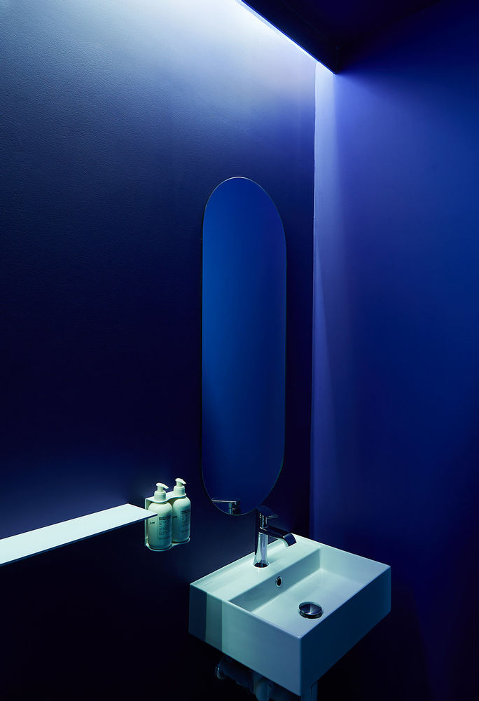 vessel floats ARNOLD STUDIO