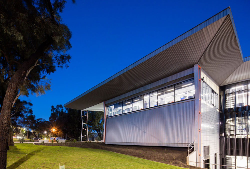 Deakin University CADET 教育中心 | 现代设计工程学习环境新定义